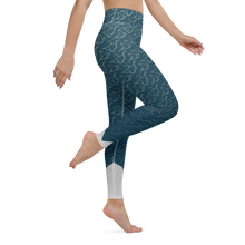 Load image into Gallery viewer, Manta Ocean Leggings by Scuba Sisters