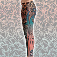 Load image into Gallery viewer, Women's Octopus Scuba Diving Leggings by Scuba Sisters