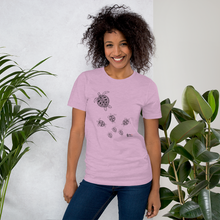 Load image into Gallery viewer, Turtle Crossing Tee - Unisex - Scuba Sisters Diving Apparel