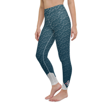 Load image into Gallery viewer, Dive Skin Leggings by Scuba Sisters Manta Ray Design