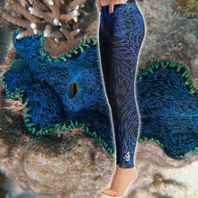 Load image into Gallery viewer, Giant Clam Leggings - Scuba Sisters Diving Apparel