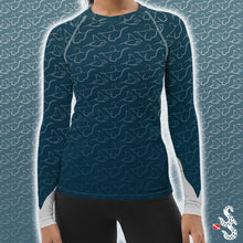 Load image into Gallery viewer, Manta Rash Guard Women by Scuba Sisters