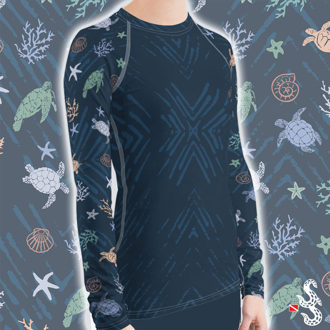 Turtle Rash Guard Ocean of Turtles Women's Rash Guard | Scuba Sisters
